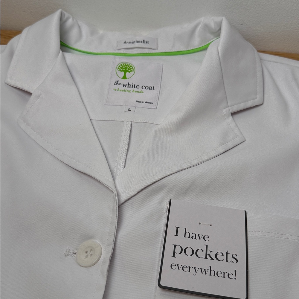 New | The white lab Coat | size L